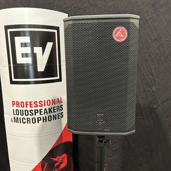 Electro Voice EKX-12P B-Ware